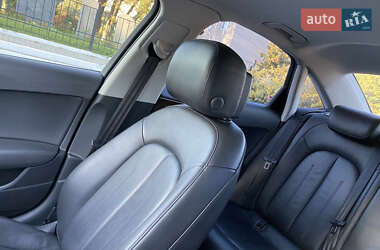 Седан Audi A6 2015 в 
