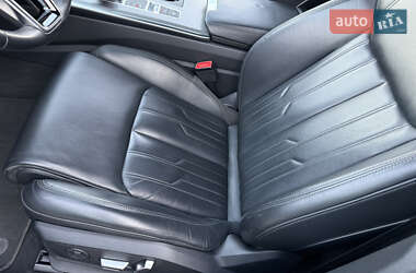 Седан Audi A6 2020 в 