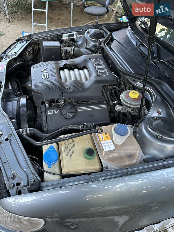 Седан Audi A6 1996 в Тульчині