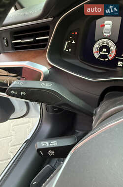 Седан Audi A6 2019 в 