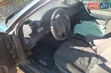 Седан Audi A6 1995 в Конотопе