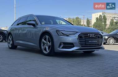 Универсал Audi A6 2018 в 