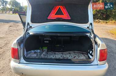 Седан Audi A6 1995 в 