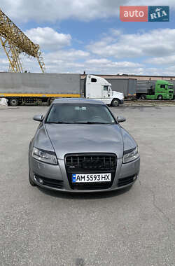 Седан Audi A6 2004 в 