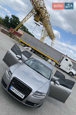 Седан Audi A6 2004 в 