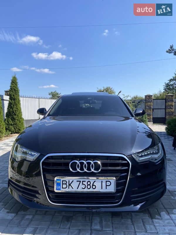 Седан Audi A6 2014 в Киеве