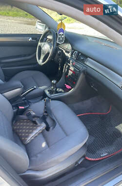 Седан Audi A6 2003 в 