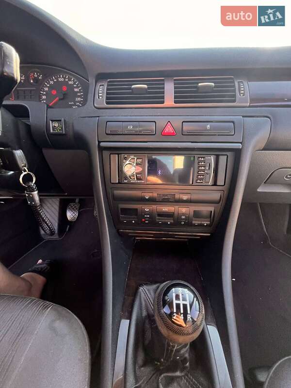 Седан Audi A6 1999 в Крюковщине