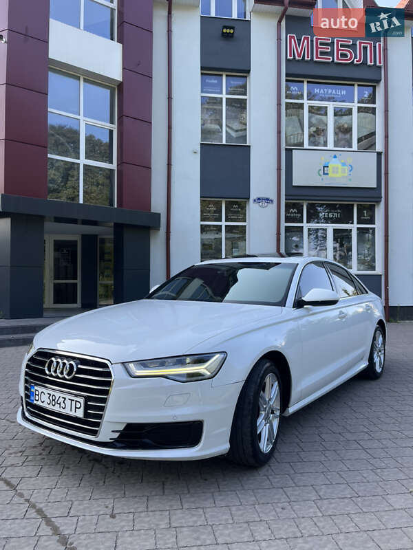 Седан Audi A6 2015 в 