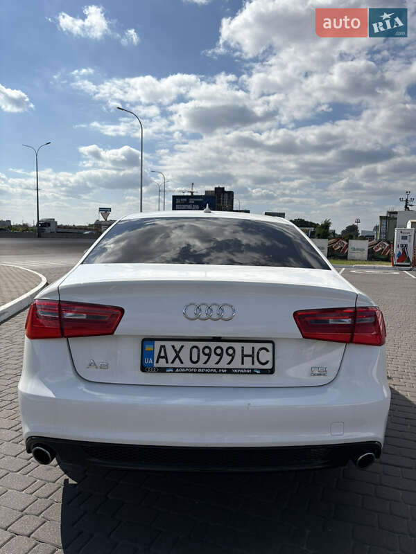 Седан Audi A6 2012 в Киеве