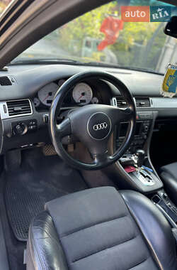 Универсал Audi A6 2004 в 