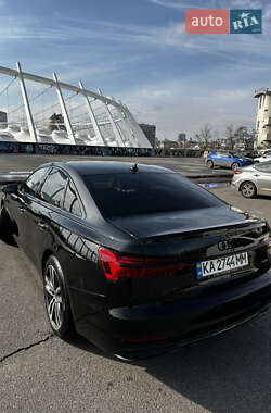 Седан Audi A6 2023 в 