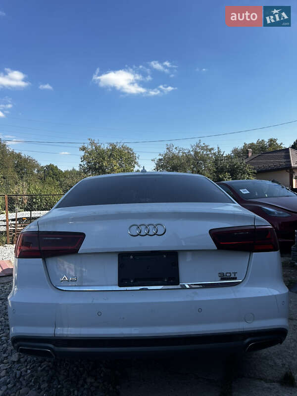 Седан Audi A6 2015 в 