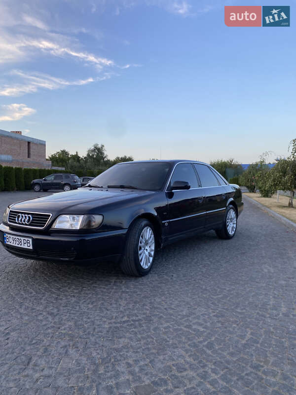 Седан Audi A6 1995 в Львове