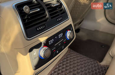 Седан Audi A6 2013 в 
