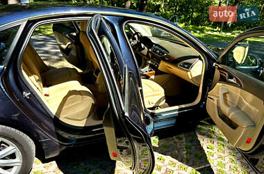 Седан Audi A6 2013 в 