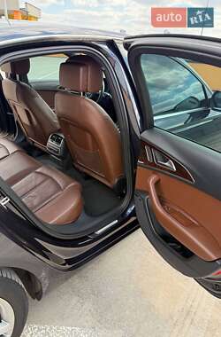 Седан Audi A6 2014 в 