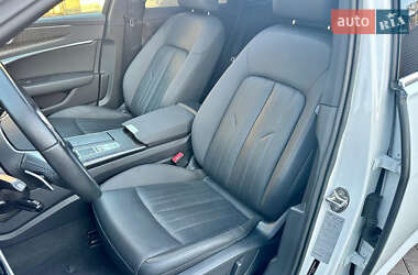 Седан Audi A6 2019 в 