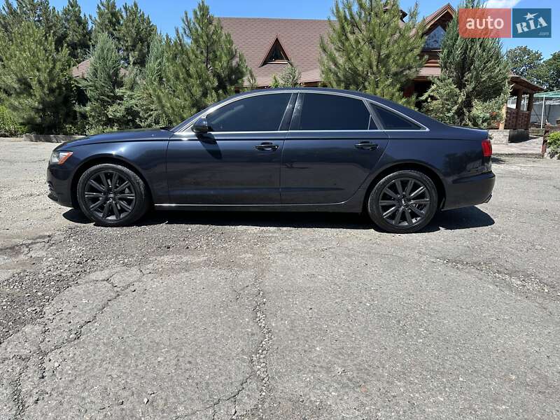 Седан Audi A6 2012 в Львове