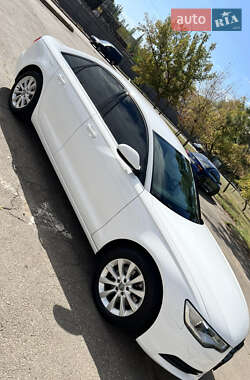 Седан Audi A6 2012 в 