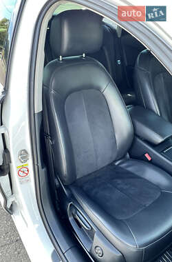 Седан Audi A6 2012 в 
