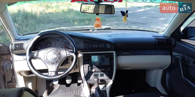 Седан Audi A6 1997 в Новых Санжарах