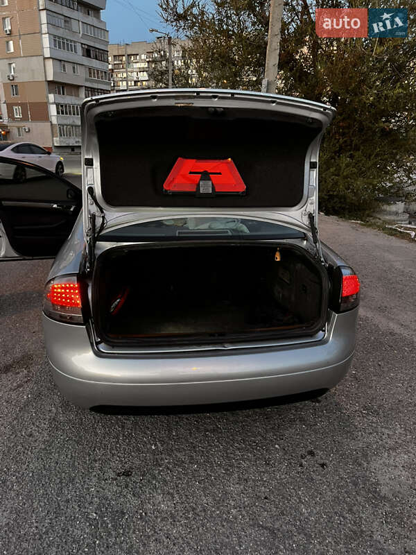 Седан Audi A6 1998 в Запорожье