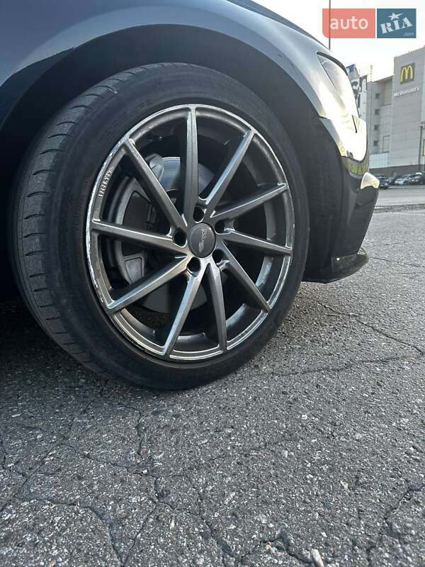 Седан Audi A6 2015 в Харкові