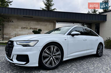 Седан Audi A6 2018 в 