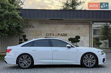 Седан Audi A6 2018 в 