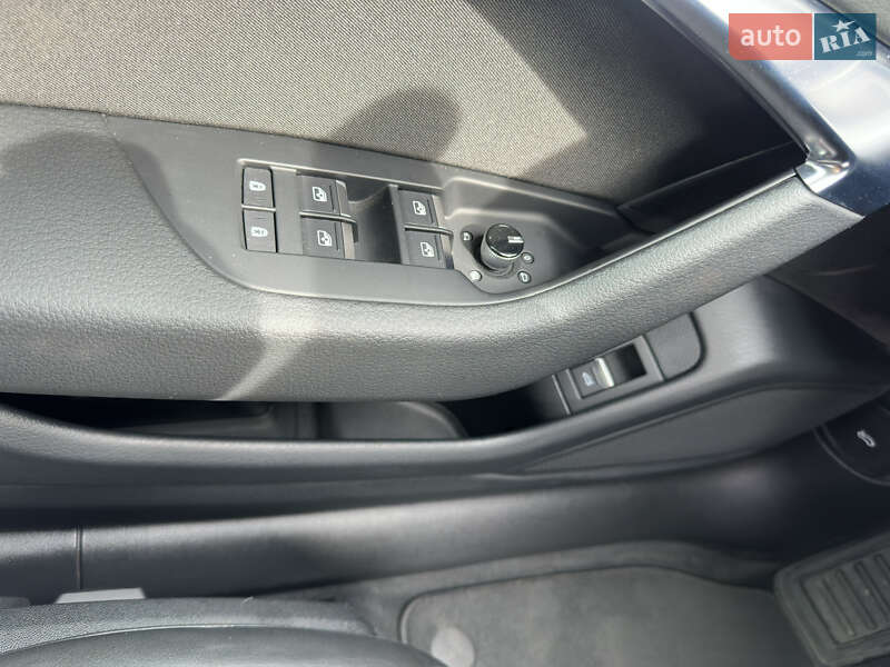 Седан Audi A6 2019 в Луцке