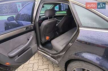 Седан Audi A6 1998 в 