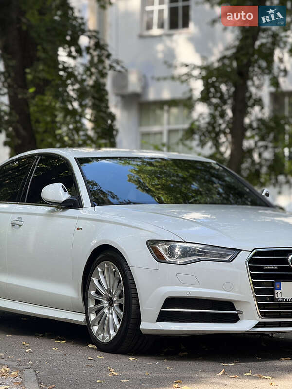 Седан Audi A6 2015 в Киеве
