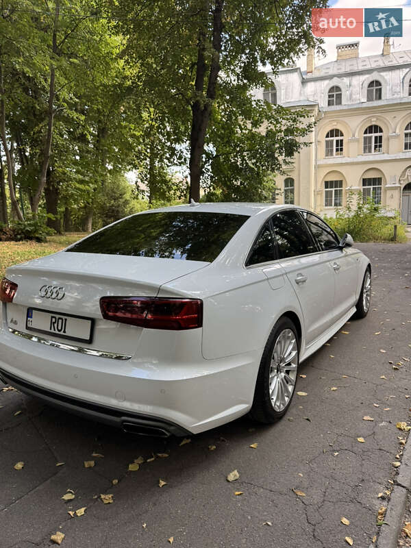 Седан Audi A6 2015 в Киеве