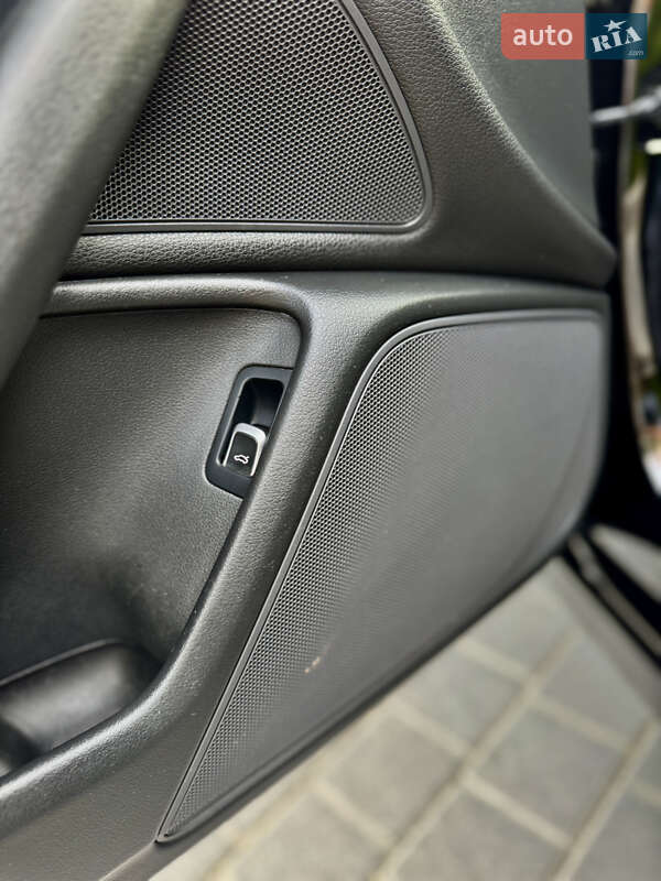 Седан Audi A6 2015 в Самборе