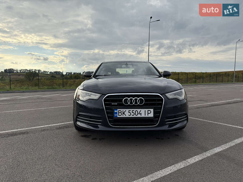 Седан Audi A6 2012 в Рівному