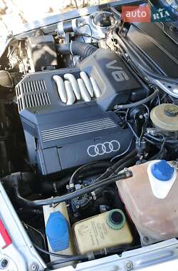 Універсал Audi A6 1997 в 