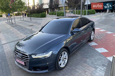 Седан Audi A6 2015 в 