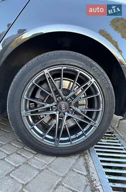 Седан Audi A6 2013 в 