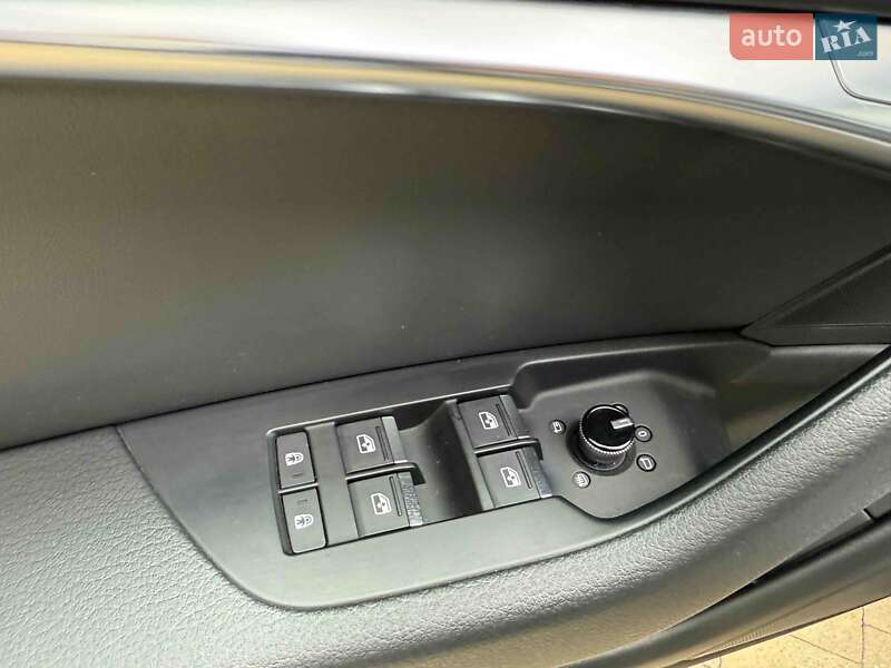Седан Audi A6 2020 в Львове