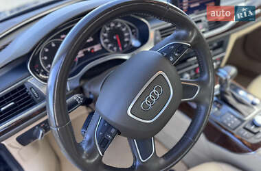 Седан Audi A6 2013 в 