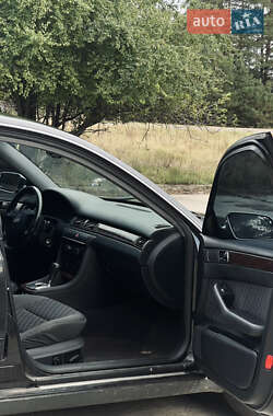 Седан Audi A6 2001 в 
