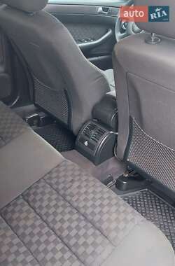 Універсал Audi A6 2004 в 