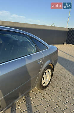Седан Audi A6 2001 в 