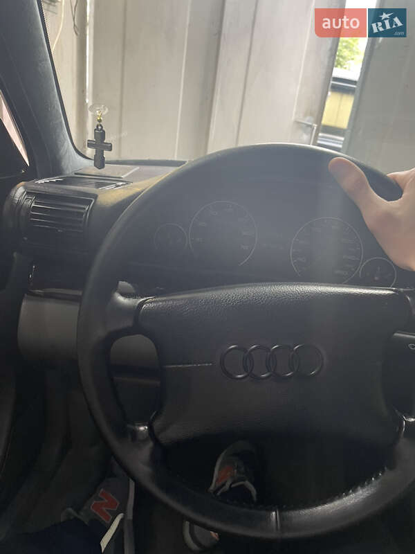Седан Audi A6 1996 в Києві