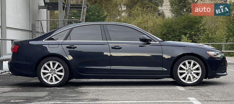 Седан Audi A6 2012 в Киеве