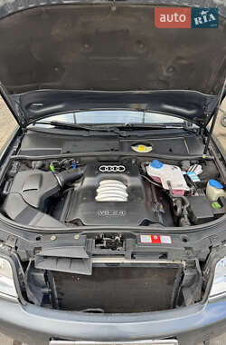 Седан Audi A6 2002 в 
