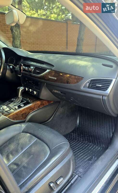 Седан Audi A6 2015 в Днепре