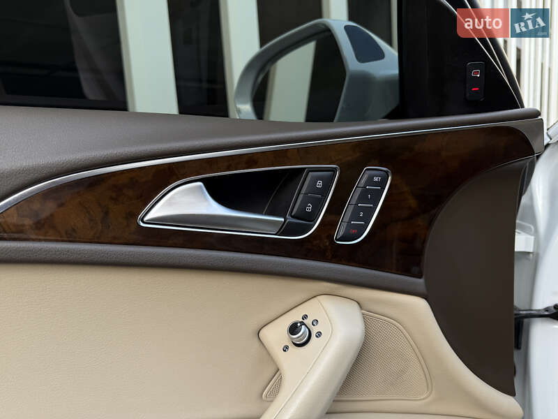 Седан Audi A6 2015 в Киеве