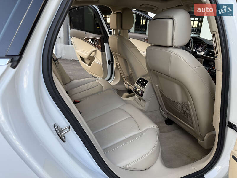 Седан Audi A6 2015 в Киеве
